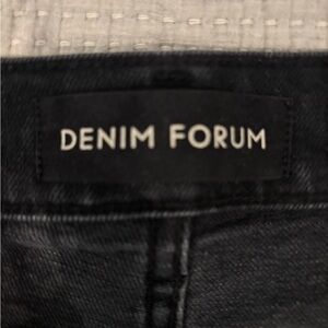 Aritzia Denim Forum Arlo High Rise Straight (sz 28). 28 inseam